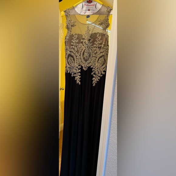 Dancing Queen| Formal black and gold dress with mesh and beaded top - Picture 8 of 9